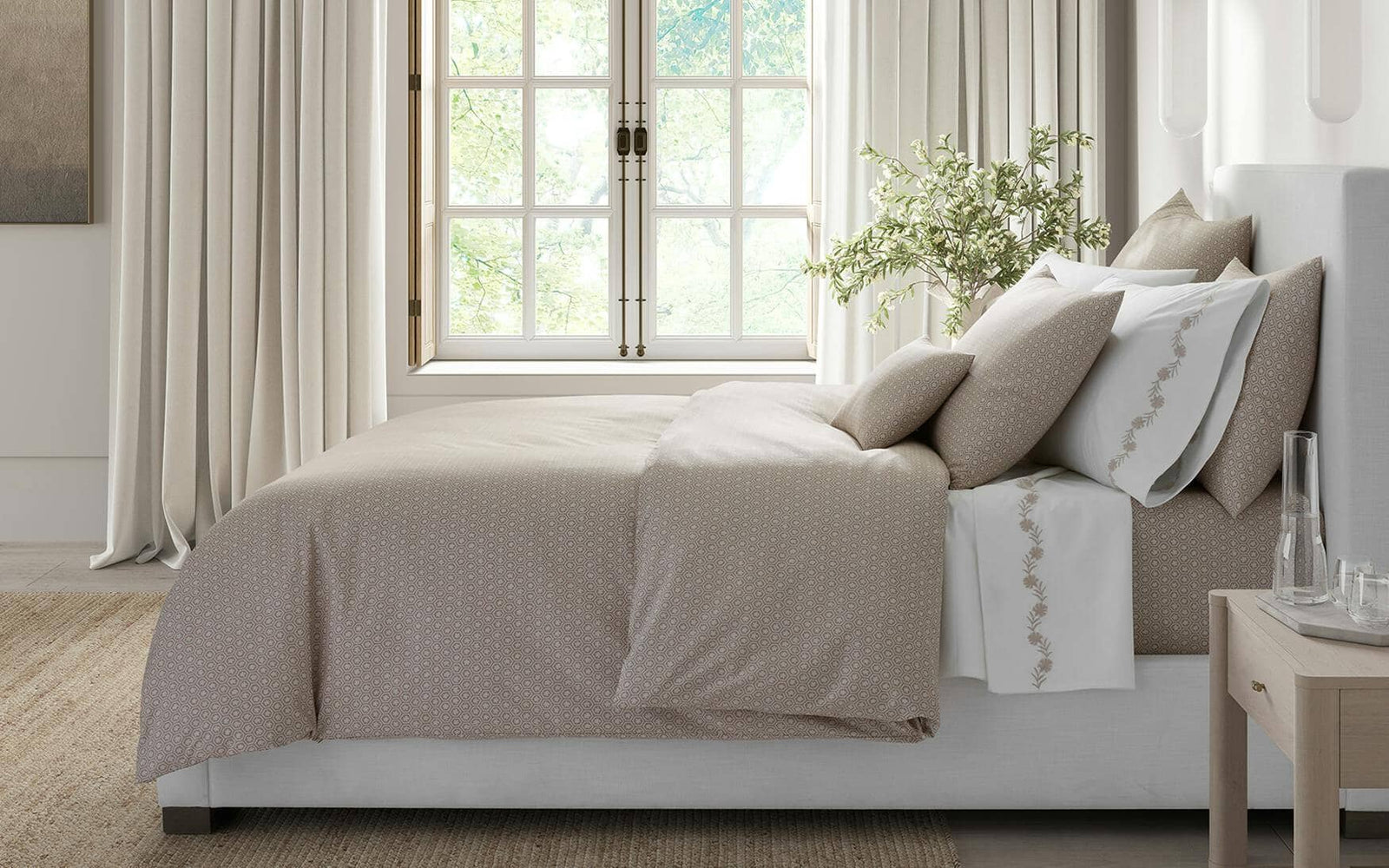 Levi Flat Sheet and Fitted Sheet
