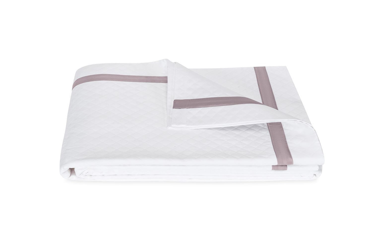 Lowell Matelassé Coverlet