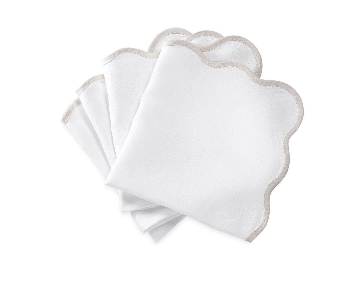 Scallop Edge Napkin - set of 4