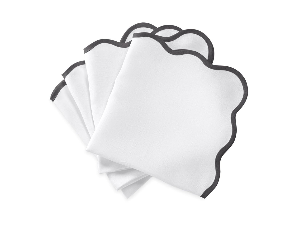 Scallop Edge Napkin - set of 4