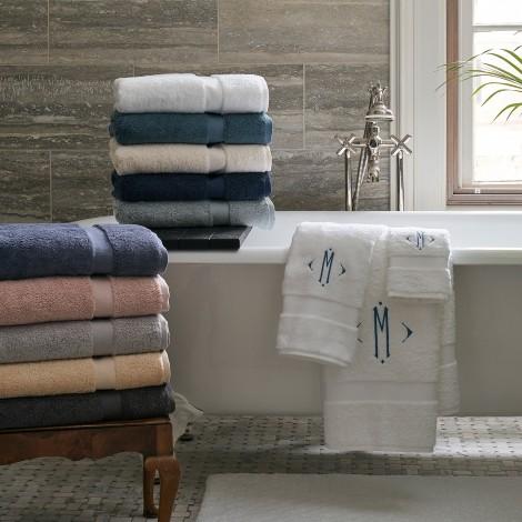 https://salisburyandmanus.com/cdn/shop/products/lotus-towel-towels-matouk-205918_900x.jpg?v=1592419377