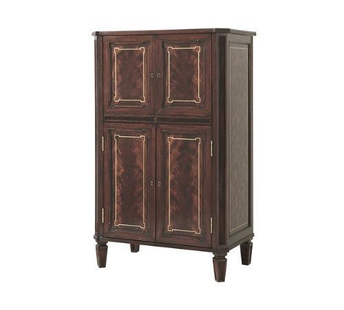 Traveller's Club Bar - Salisbury & Manus