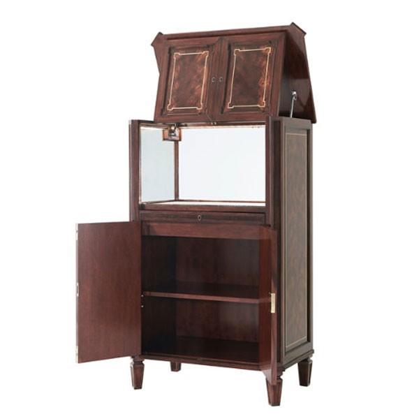 Traveller's Club Bar - Salisbury & Manus