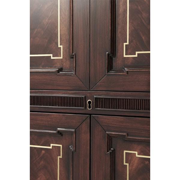 Traveller's Club Bar - Salisbury & Manus